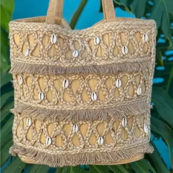 NWT! SALT & TUMBER SEASHELL 🐚 TOTE - Picture 4 of 16